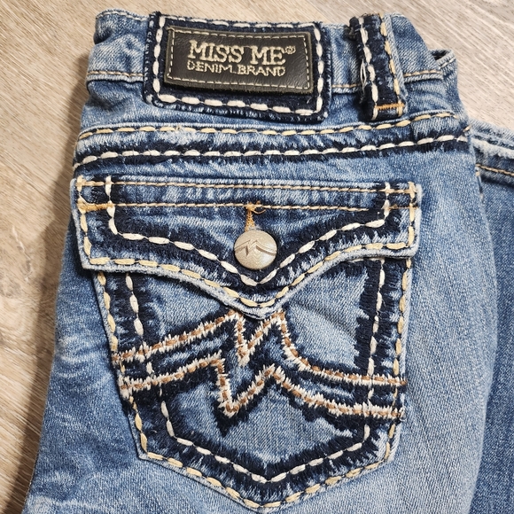 Miss Me Irene Bootcut Jeans - Picture 3 of 9